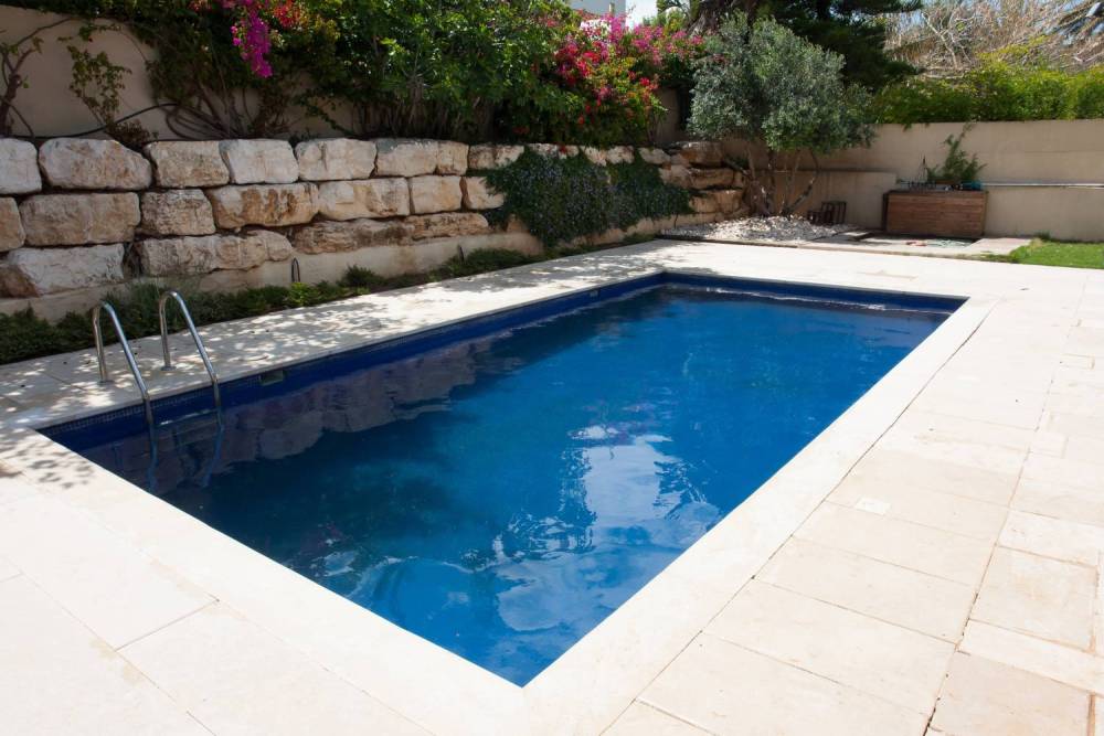 construction piscine L'Isle-d'Abeau